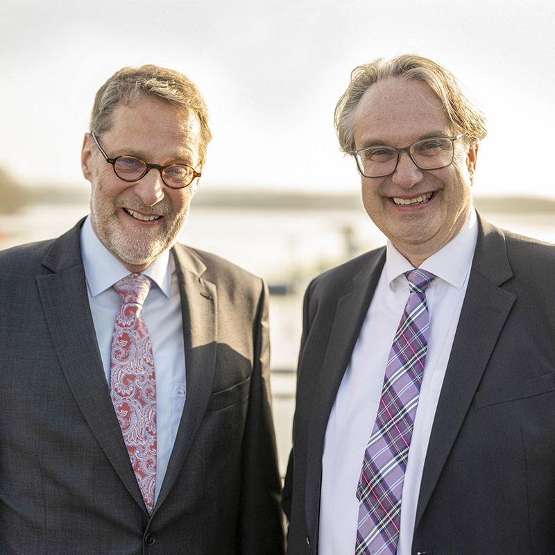 Portrait von Geschäftsführer Carsten Schier & technischem Geschäftsführer Dr. Bernhard Klocke.